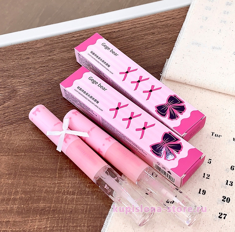 Блеск для губ «Pink bow». Цвет №3 Блеск для губ «Pink bow». Цвет №3