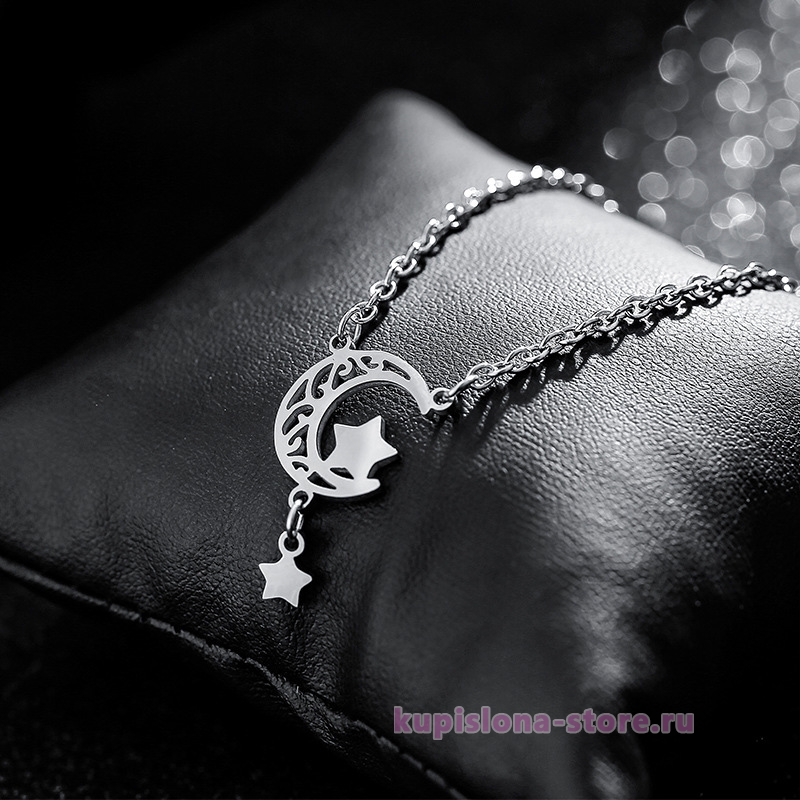 Подвеска на цепочке «Moon and stars» Подвеска на цепочке «Moon and stars»