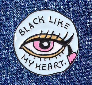 Брошь-значок «Black like my heart»