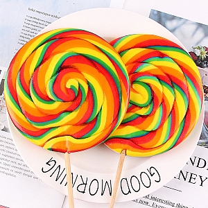 Леденец «Rainbow illusion»