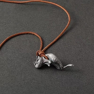Подвеска на шнурке «Creepy cat»