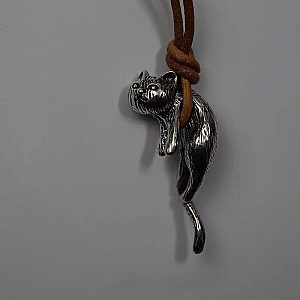 Подвеска на шнурке «Creepy cat»